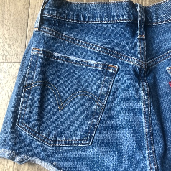 Levi’s 501 Light Wash Button Fly Jean Shorts - Picture 9 of 15
